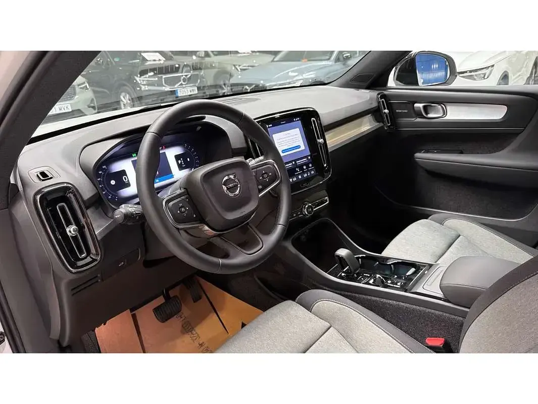 Nuevo Volvo XC40 Plus 2025 Blanco SUV