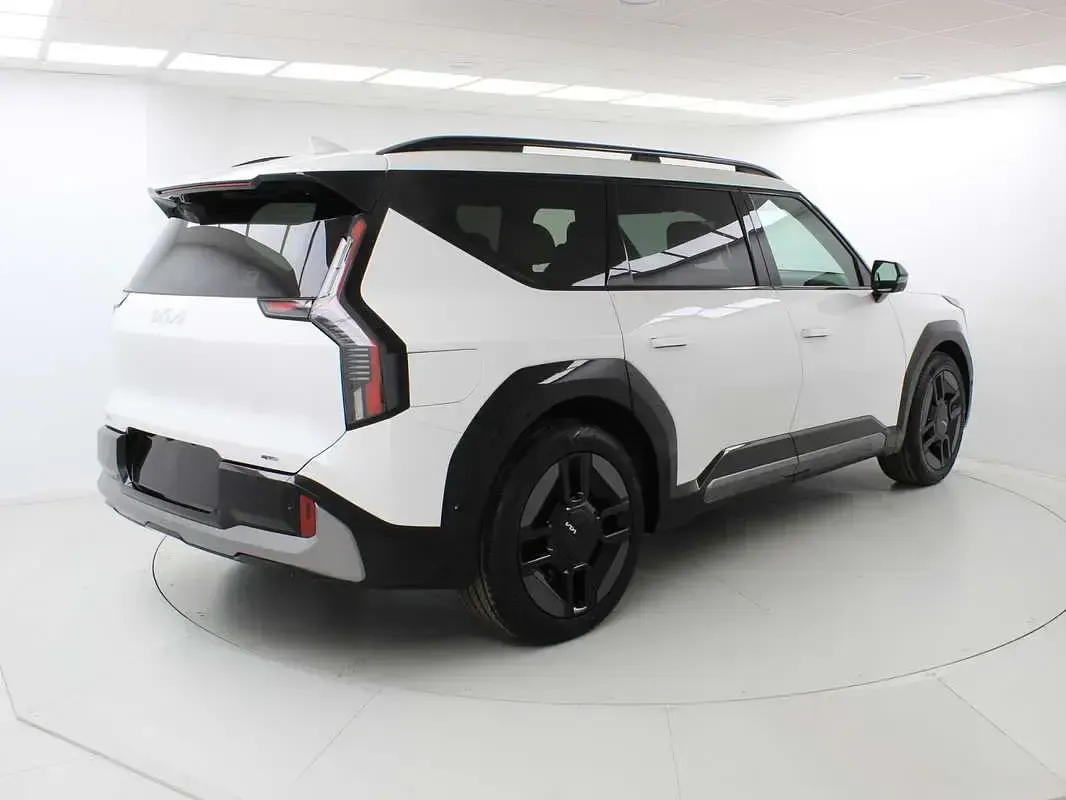 Usado Kia EV9 GT-Line 8 kW (11 CV) 2025 Blanco SUV