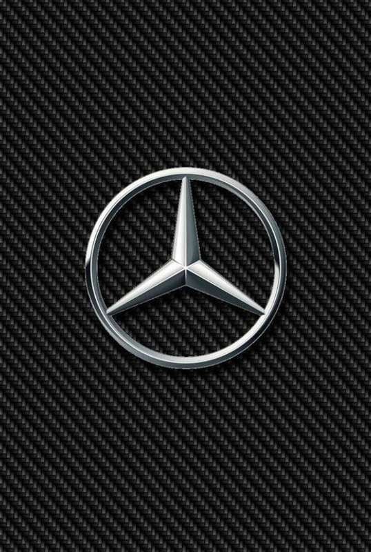 Blanco Usado 2023 Mercedes A180 AMG line Utilitario | 35.500 € (Caro) - Imagen 1/1