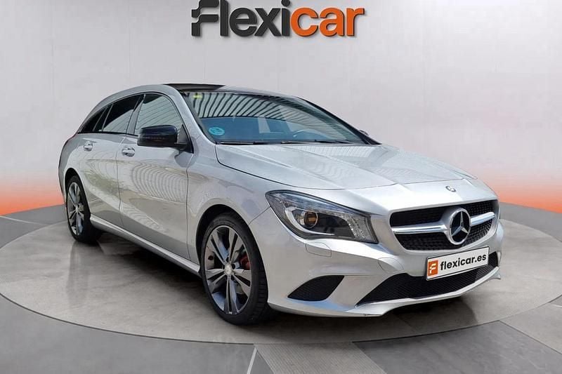 Gris Usado 2016 Mercedes CLA200 Shooting Brake Familiar | 16.890 € (Super precio) - Imagen 1/4