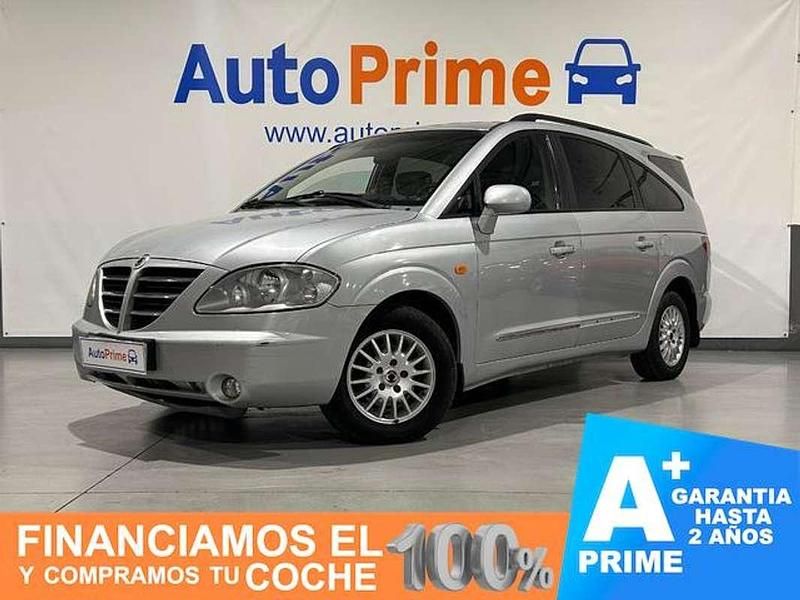 Gris / plata Usado 2007 Ssangyong (KGM) Rodius Limited Monovolumen | 5970 € (Buen precio) - Imagen 1/4