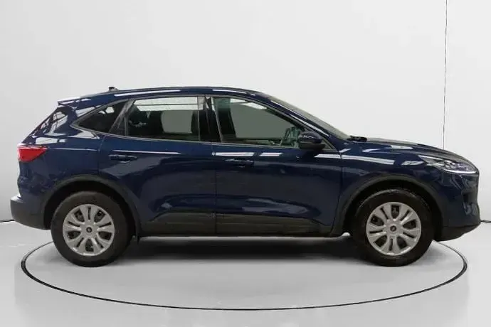 Usado Ford Kuga Trend 120 CV (88 kW) 2022 SUV