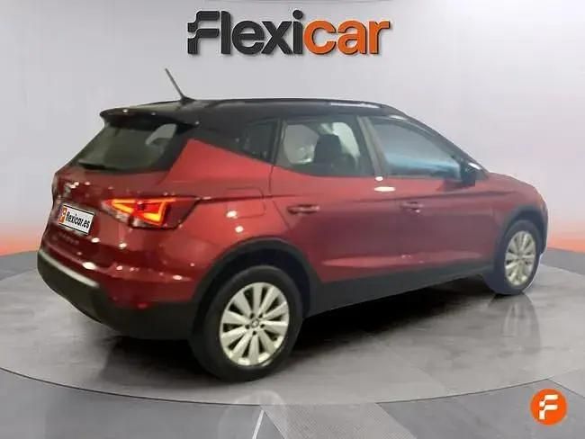 Usado Seat Arona Reference 95 HP (69 kW) 2018 Vermelho SUV