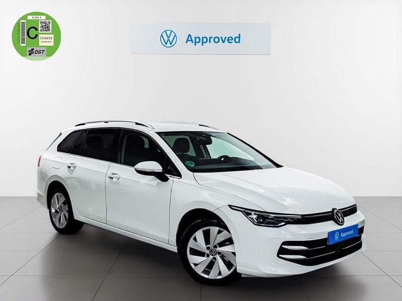 Usado VW Golf VIII Style 150 CV (110 kW) 2024 Blanco Familiar