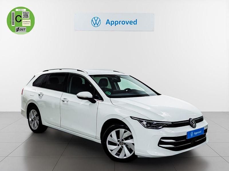 Blanco Usado 2024 VW Golf VIII Style Familiar | 27.690 € (Precio justo) - Imagen 1/4