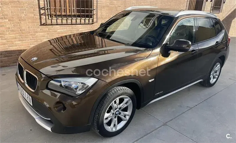 Usado BMW X1 Sport Line 143 CV (105 kW) 2010 Marrón SUV
