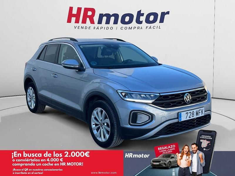Gris Usado 2023 VW T-Roc Life SUV | 23.890 € (Precio justo) - Imagen 1/4