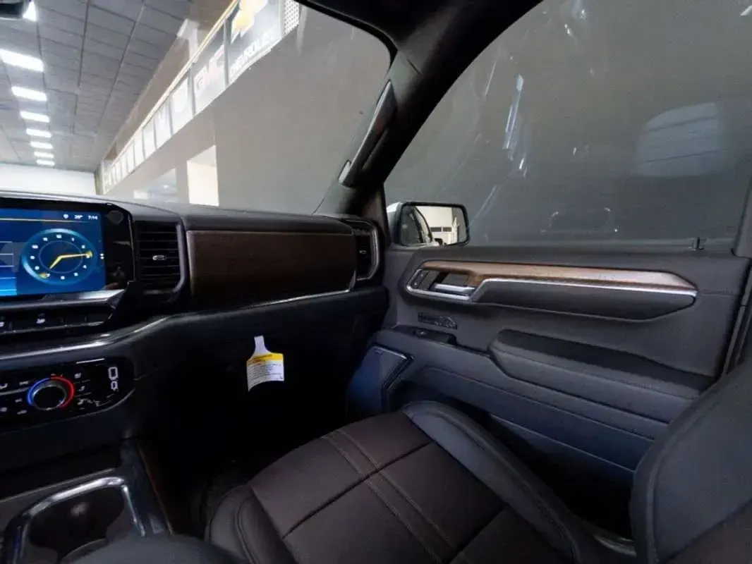 Nuevo Chevrolet Silverado 420 CV (308 kW) 2026 Negro SUV