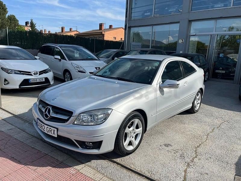 Usado Mercedes CLC180 143 CV (105 kW) 2009 Gris / plata Utilitario