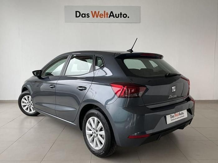 Gris Usado 2025 Seat Ibiza Style Berlina | 15.400 € (Precio justo) - Imagen 1/4