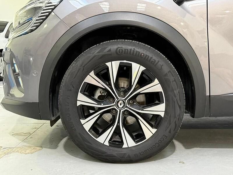 Usado Renault Captur Techno 90 CV (66 kW) 2024 Gris SUV