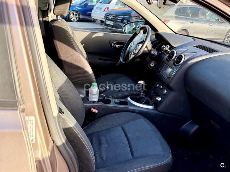 Usado Nissan Qashqai 360º 110 CV (80 kW) 2012 Beige SUV