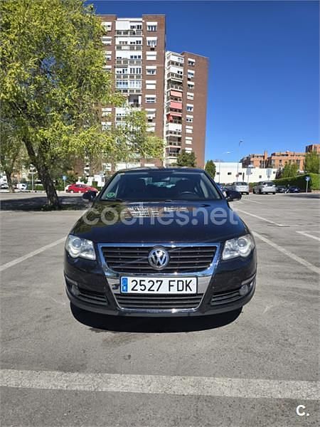 Usado VW Passat Sportline 200 CV (147 kW) 2006 Negro Berlina