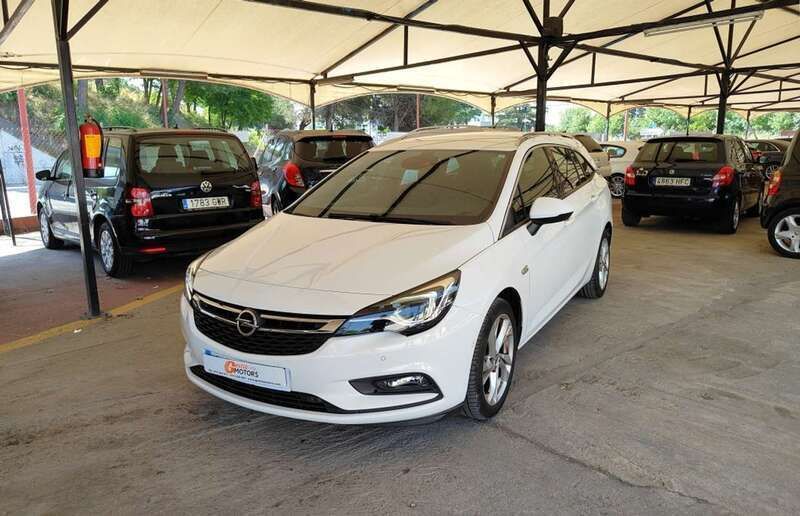 Blanco Usado 2017 Opel Astra Excellence Familiar | 9400 € (Precio justo) - Imagen 1/4