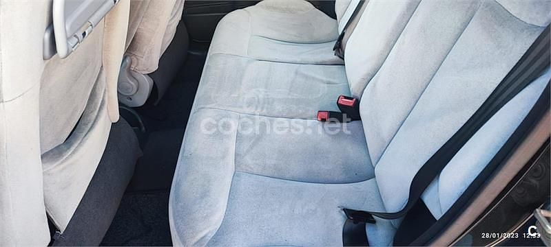 Usado Citroën C3 Exclusive 110 CV (80 kW) 2003 Negro Berlina