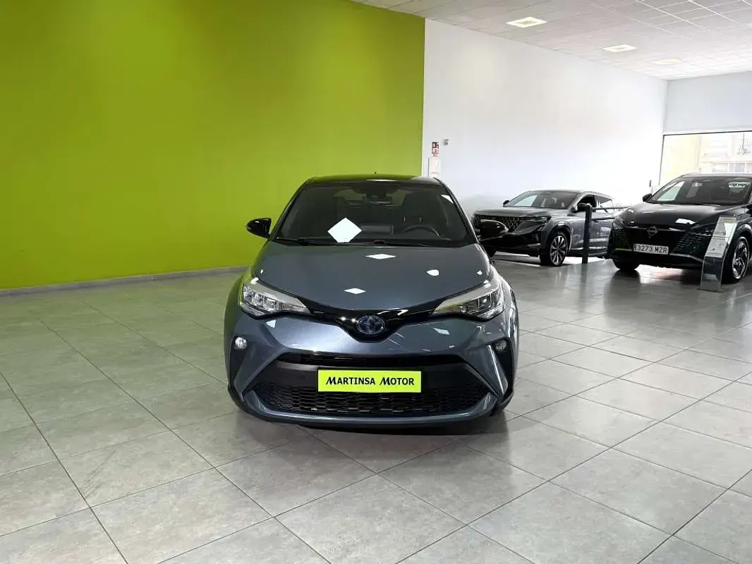 Usado Toyota C-HR Advance 122 CV (89 kW) 2022 Gris SUV