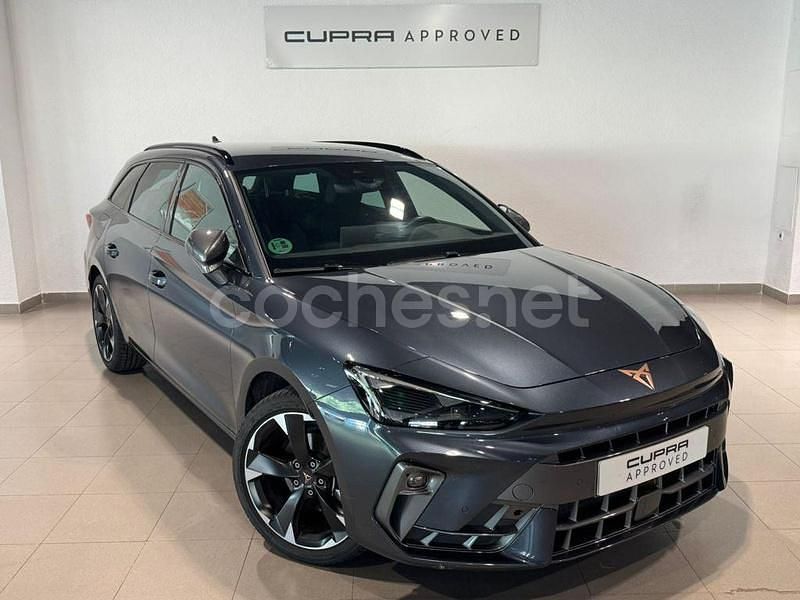Gris / plata Usado 2024 Cupra Leon Familiar | 27.990 € (Precio justo) - Imagen 1/3
