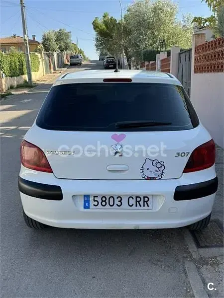 Usado Peugeot 307 90 CV (66 kW) 2003 Blanco Berlina