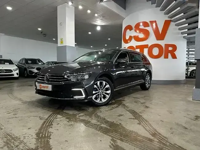 Usado VW Passat GTE 218 CV (160 kW) 2021 Negro Familiar