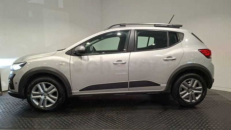 Usado Dacia Sandero Extreme 110 CV (80 kW) 2023 Gris / plata Berlina