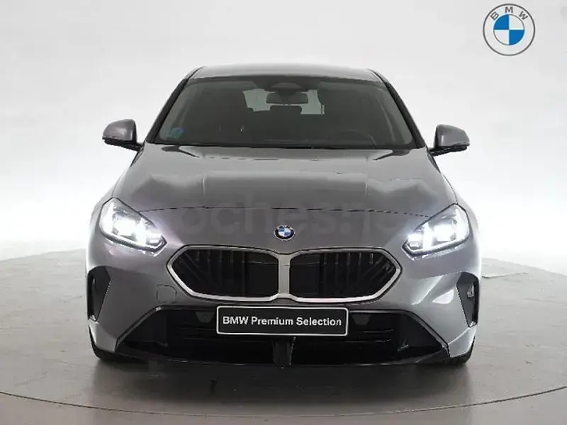 Käytetty BMW 120 Comfort Edition 170 HP (125 kW) 2025 Harmaa Viistoperä