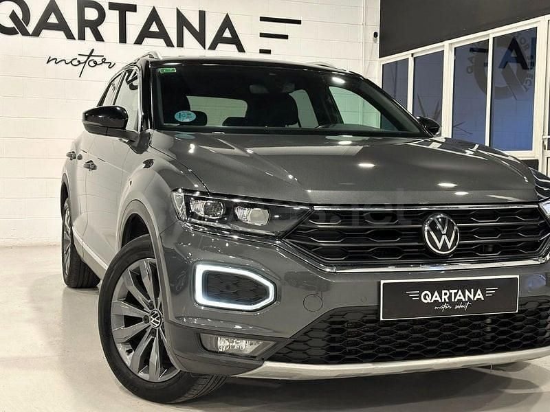 Usado VW T-Roc Sportline 150 CV (110 kW) 2021 Gris / plata SUV