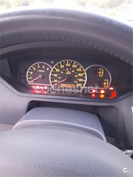 Usado Kia Carens LX 112 CV (82 kW) 2006 Negro Monovolumen