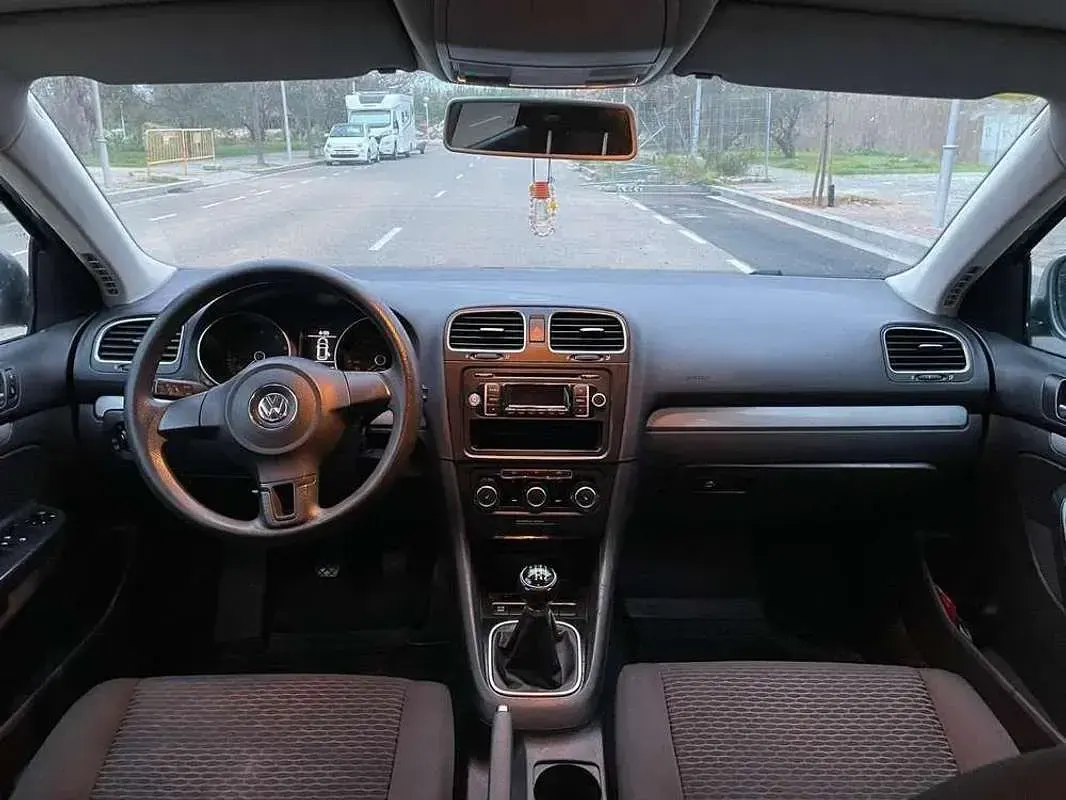 Usado VW Golf VI Sport 122 CV (89 kW) 2011 Gris Utilitario
