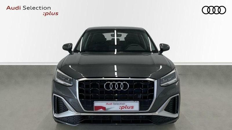 Usado Audi Q2 S-Line 116 CV (85 kW) 2023 Gris SUV