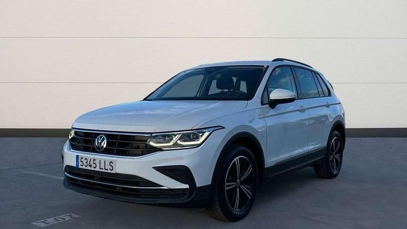 Usado VW Tiguan Life 150 CV (110 kW) 2020 Blanco SUV