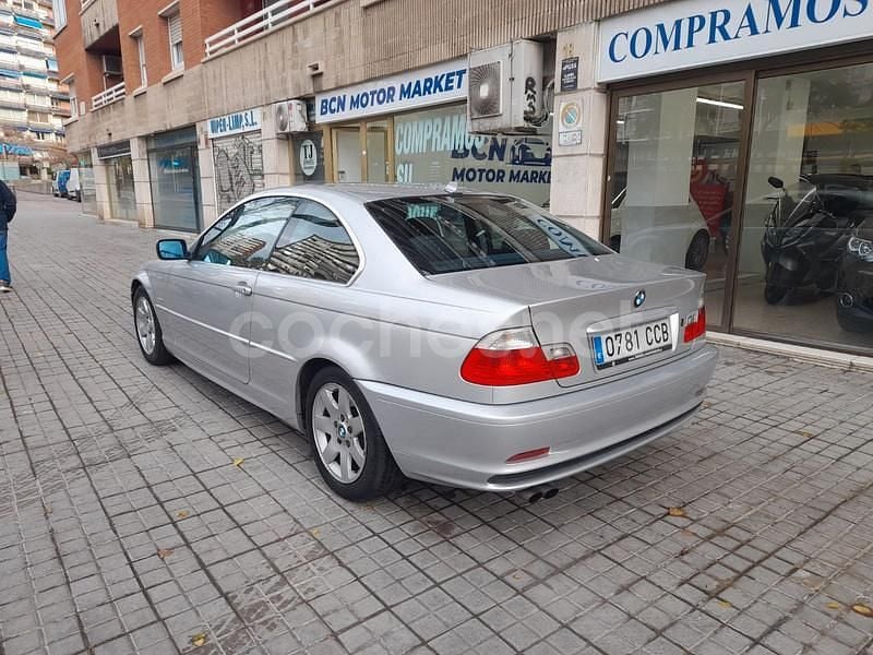 Usado BMW 320 170 CV (125 kW) 2002 Gris / plata Coupe