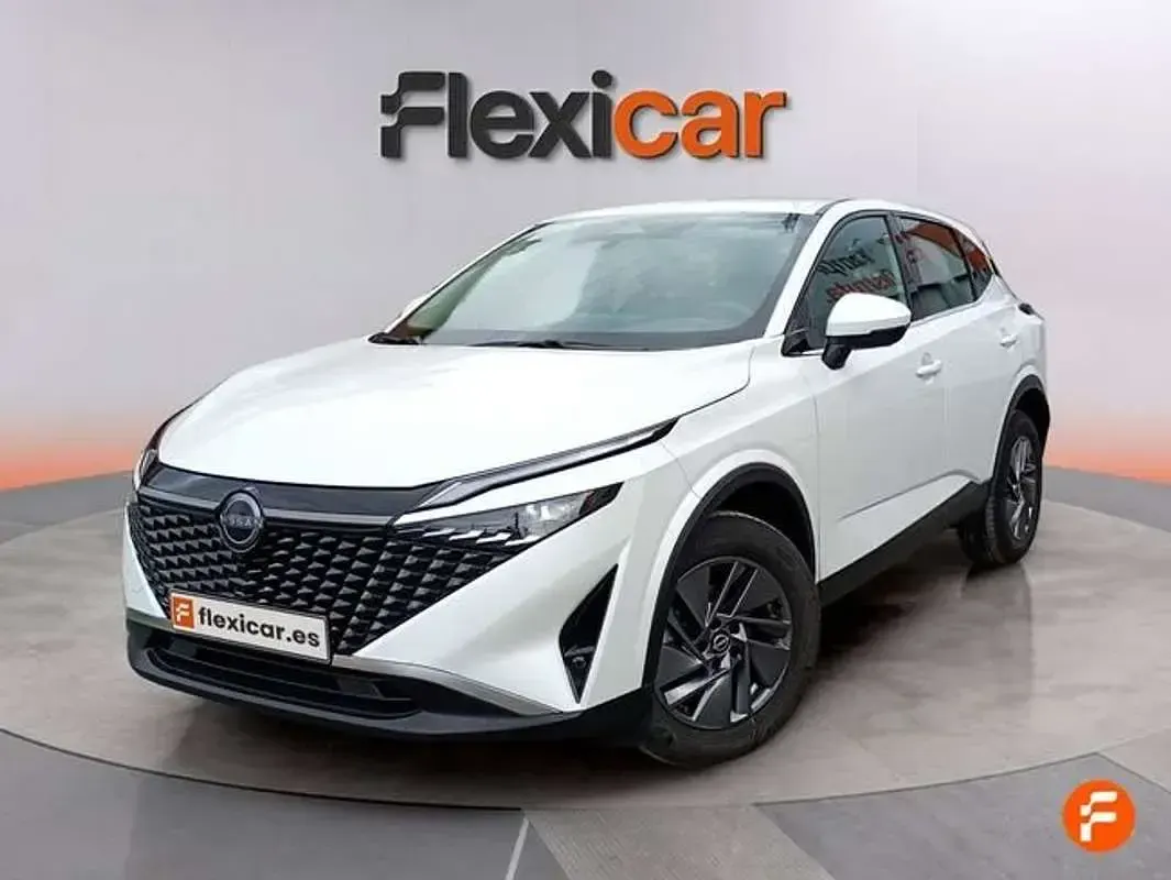 Begagnad Nissan Qashqai Acenta 140 HK (102 kW) 2025 Vit SUV