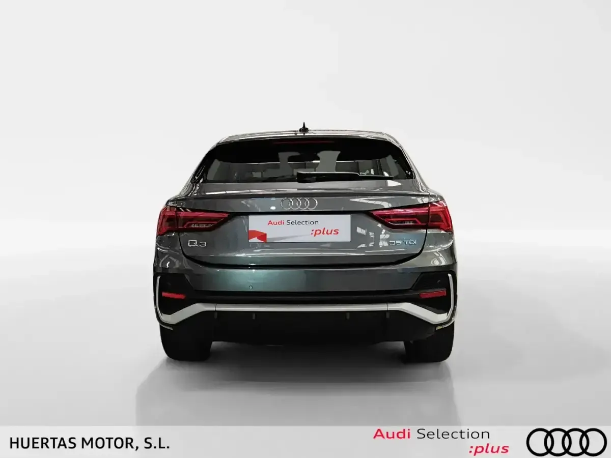 Usado Audi Q3 S-Line 150 CV (110 kW) 2022 Gris SUV