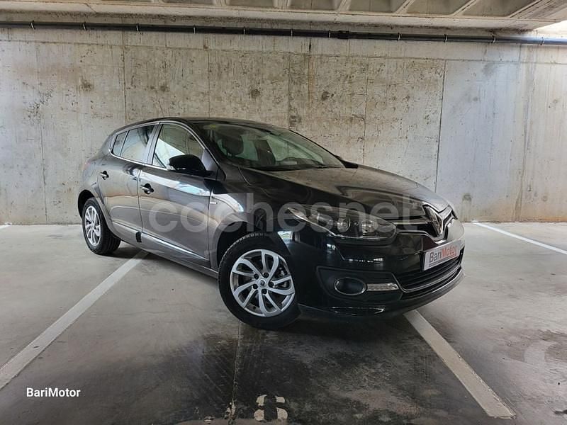 Negro Usado 2015 Renault Mégane III LIMITED Berlina | 8980 € (Precio justo) - Imagen 1/4