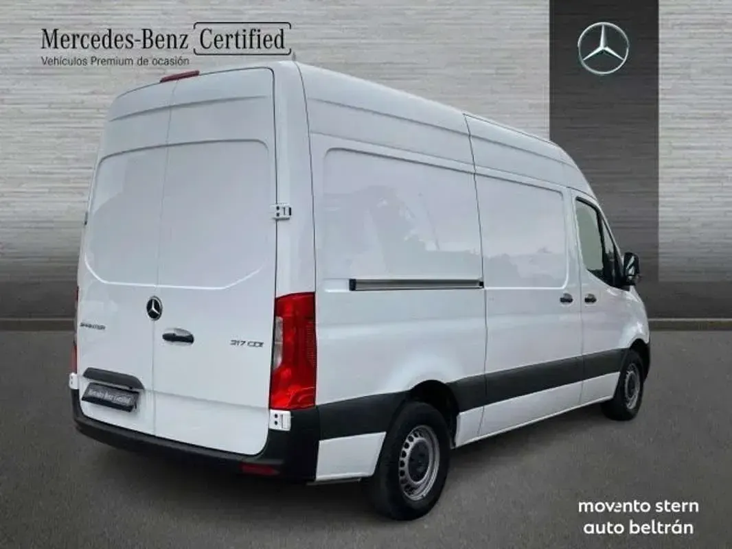 Usado Mercedes Sprinter 170 CV (125 kW) 2023 Blanco Van