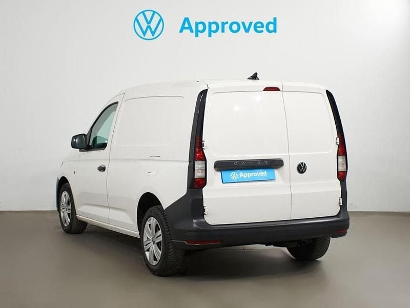 Usado VW Caddy 102 CV (75 kW) 2021 Blanco candy sólido Monovolumen