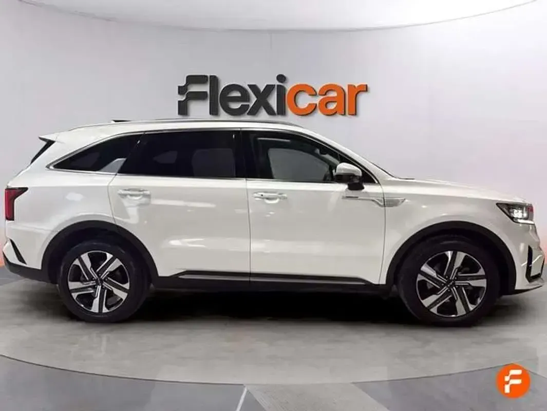 Usado Kia Sorento Plus 232 CV (170 kW) 2024 Blanco SUV