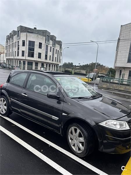 Usado Renault Mégane II Dynamique 130 CV (95 kW) 2006 Negro Berlina