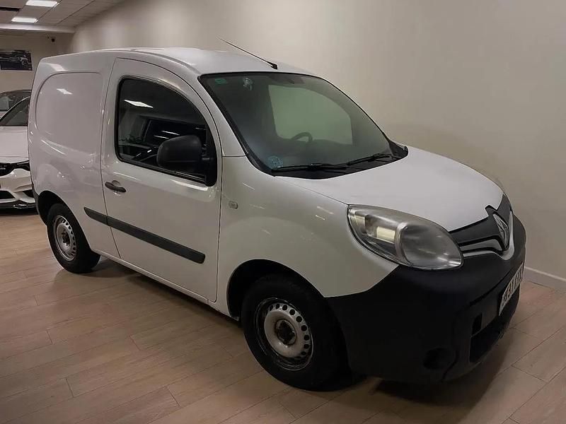 Begagnad Renault Kangoo 75 HK (55 kW) 2019 Vit Minibuss