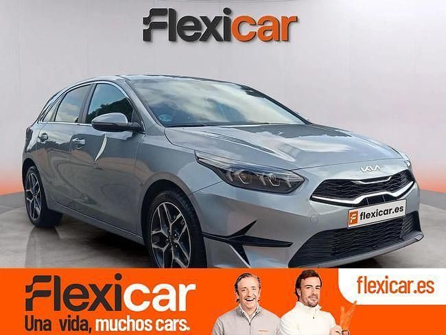 Gris Usado 2022 Kia Ceed Utilitario | 19.990 € (Precio justo) - Imagen 1/4