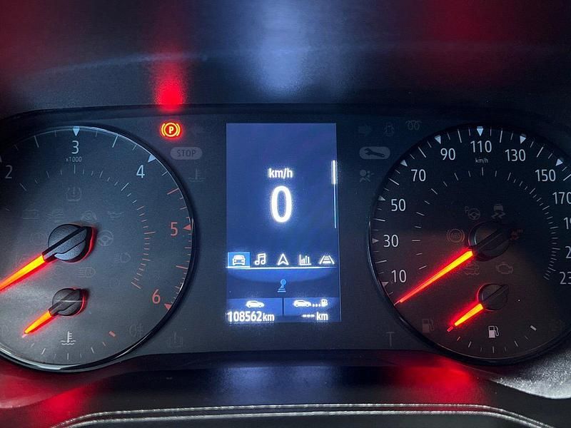 Usado Renault Clio V Business 85 CV (62 kW) 2020 Blanco Berlina