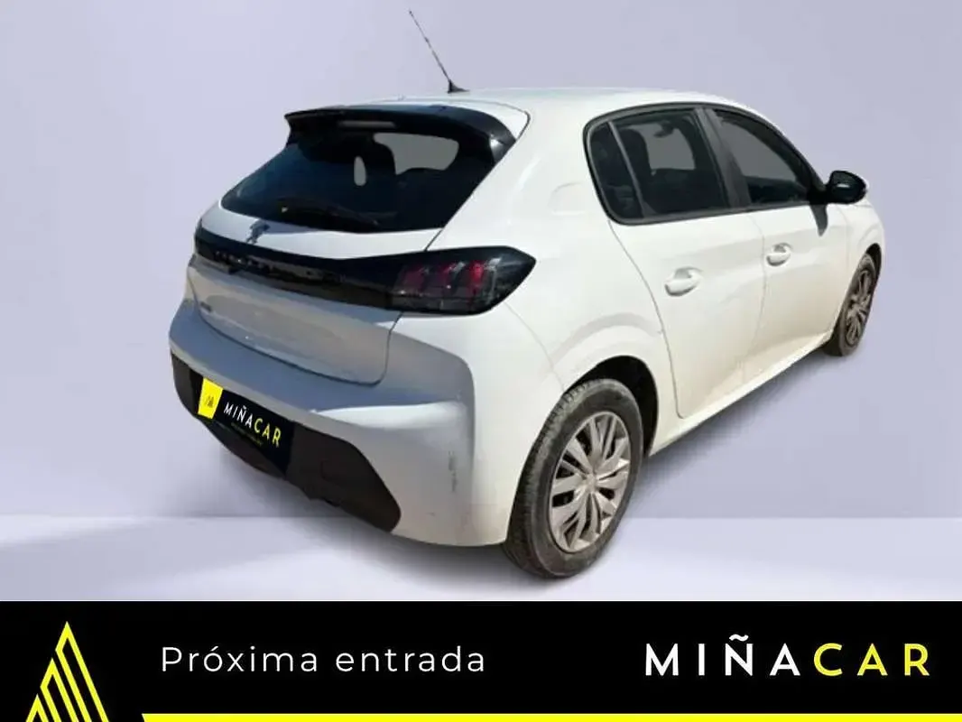 Usado Peugeot 208 Active 99 CV (72 kW) 2021 Blanco Utilitario