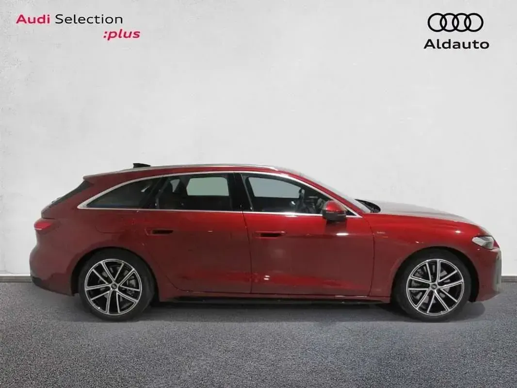 Usado Audi A5 S-Line 299 CV (219 kW) 2025 Rojo Familiar