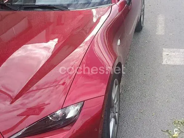 Usado Mazda MX5 Kazari 184 CV (135 kW) 2024 Rojo Descapotable