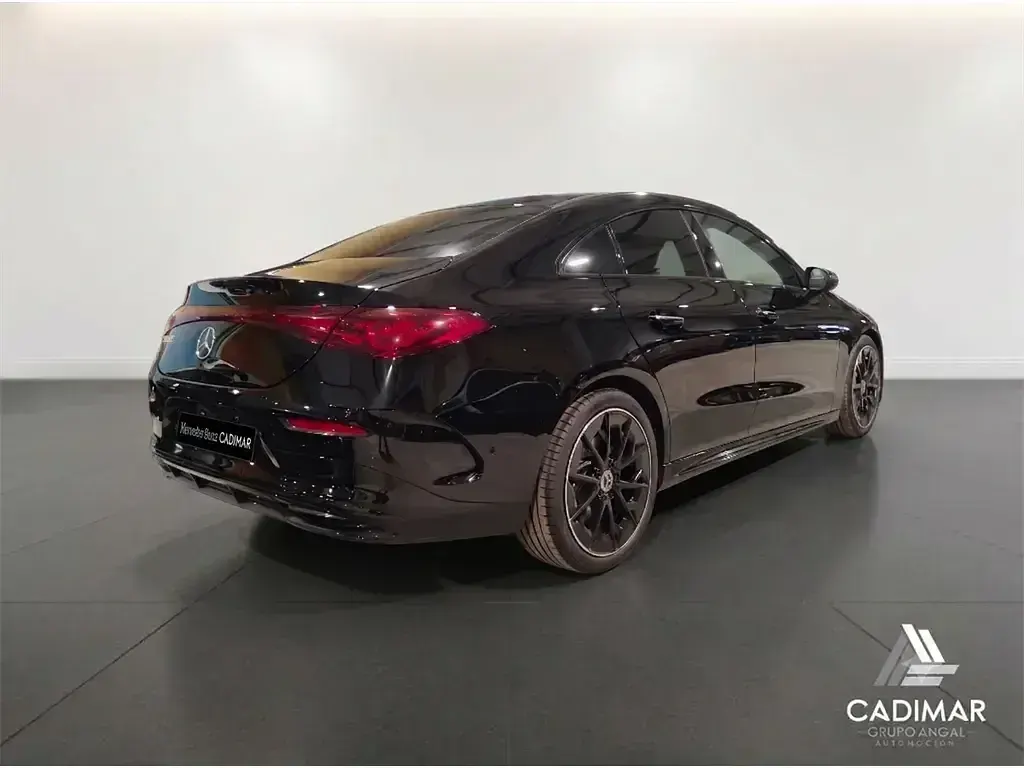 Nuevo Mercedes CLA180 136 CV (100 kW) 2026 Negro Berlina