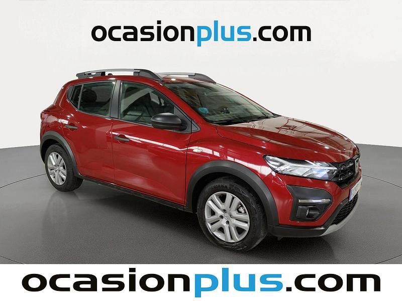 Usado Dacia Sandero Essentiel 91 CV (66 kW) 2022 Rojo Utilitario