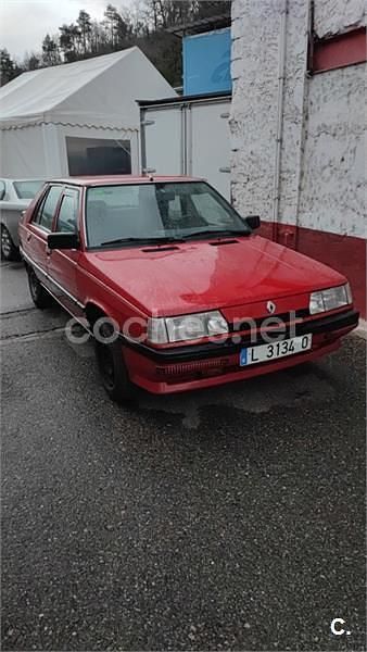 Usado Renault R11 90 CV (66 kW) 1988 Rojo Utilitario