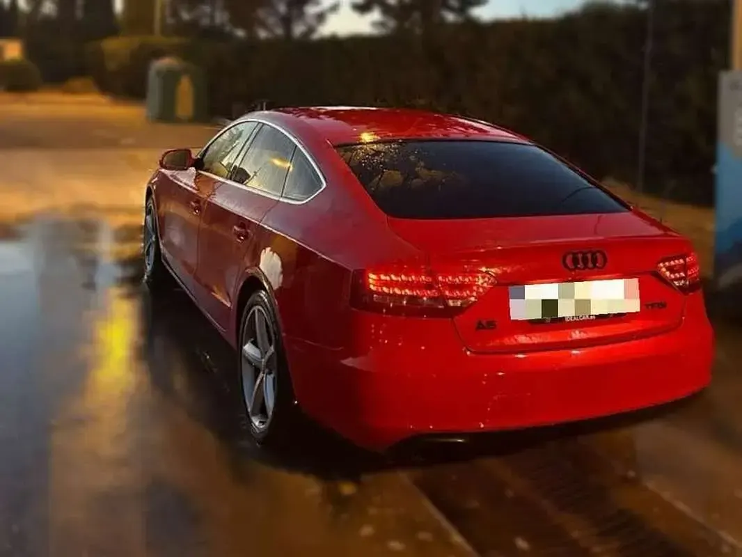 Usado Audi A5 Sportback Premium 160 CV (117 kW) 2011 Rojo Utilitario