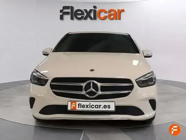 Usado Mercedes B180 136 CV (100 kW) 2021 Blanco Utilitario