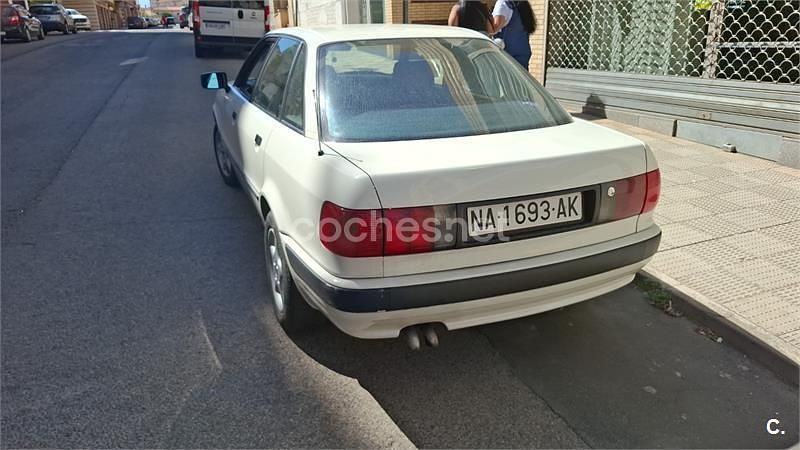 Blanco Usado 1993 Audi 80 Familiar | 10.000 € - Imagen 1/4
